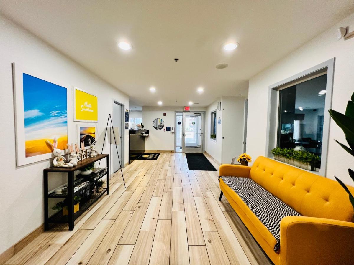 Days Inn By Wyndham Racine/Sturtevant Екстериор снимка
