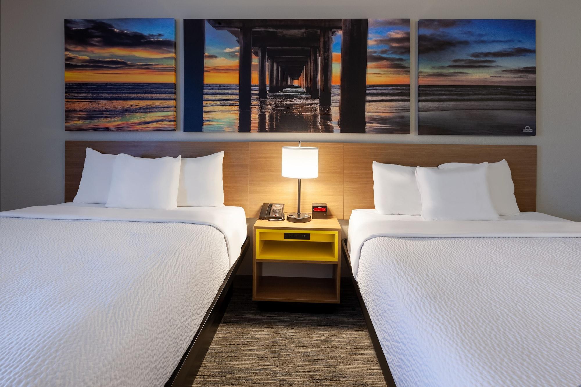 Days Inn By Wyndham Racine/Sturtevant Екстериор снимка